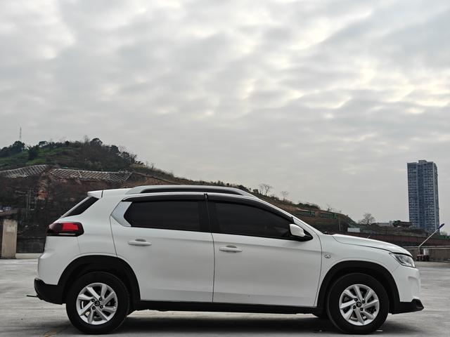 Citroen C3-XR 2017 #6 Citroen C3-XR 2017 car image #6