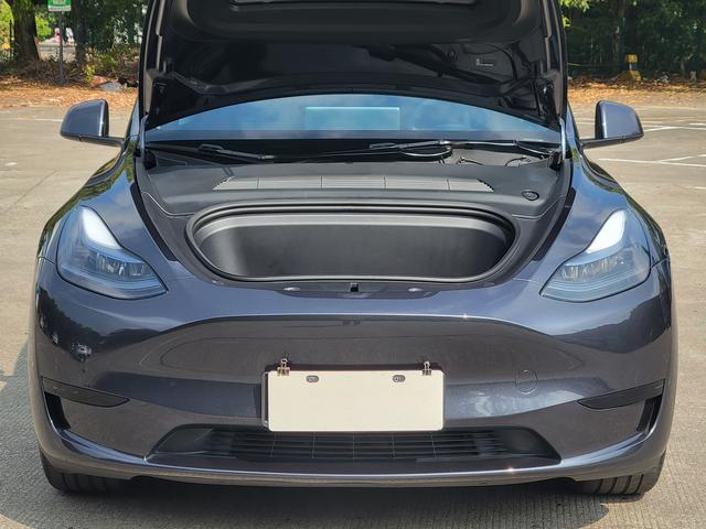 Tesla Model Y 2024 #6 Tesla Model Y 2024 car image #6
