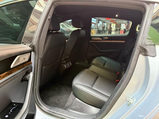 哪吒汽车 哪吒S 2023 汽车图片 #6