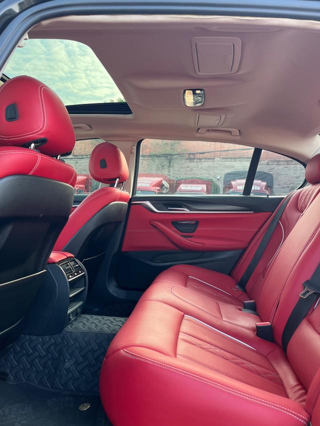 BMW 5 Series 2017 car image #6
