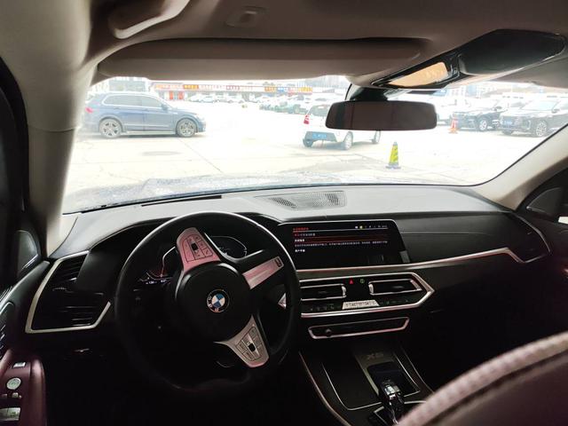 BMW X5 2023 صورة سيارة #6