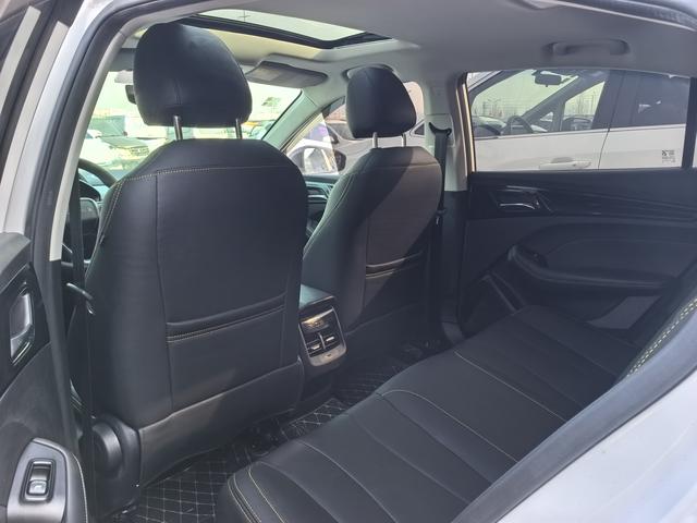 Roewe i5 2021 car image #6
