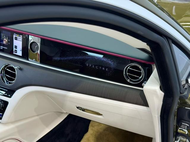 劳斯莱斯 2025 #6 劳斯莱斯 2025 汽车图片 #6