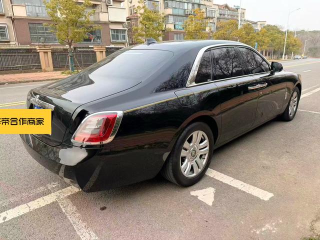 劳斯莱斯 古思特 2021 汽车图片 #6