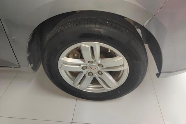 五菱汽车 五菱宏光PLUS 2021 #6 五菱汽车 五菱宏光PLUS 2021 汽车图片 #6