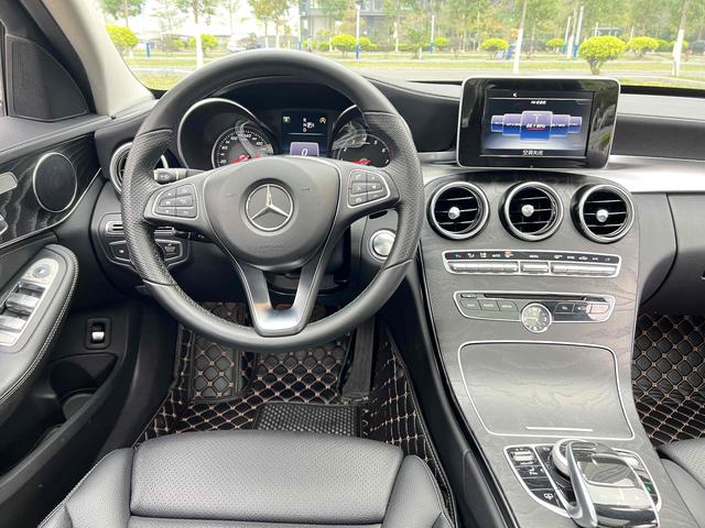 Mercedes-Benz C Class 2015 car image #6