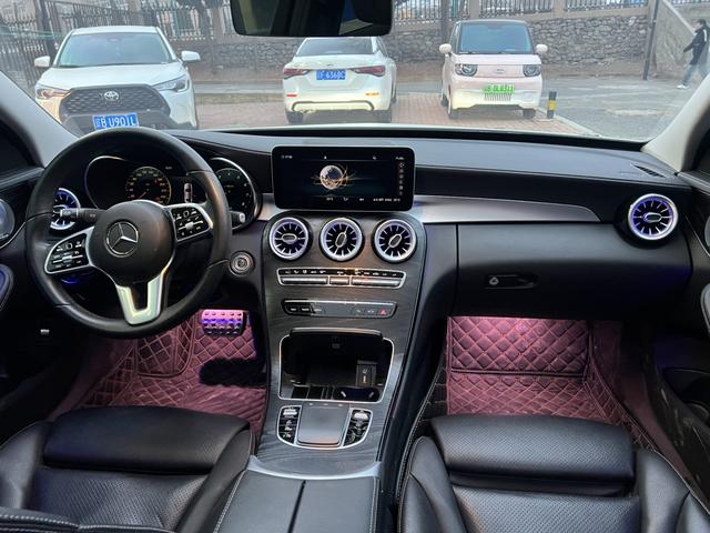 Mercedes-Benz C Class 2019 car image #6