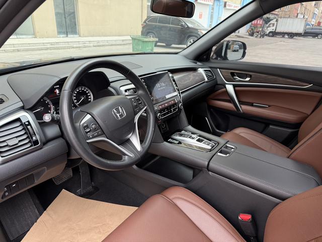 Honda UR-V 2017 #6 Honda UR-V 2017 car image #6