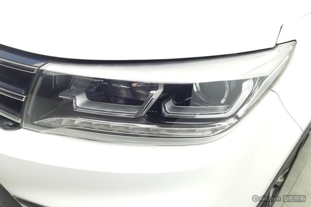 Forthing JOYEAR X5 2017 изображение автомобиля #6