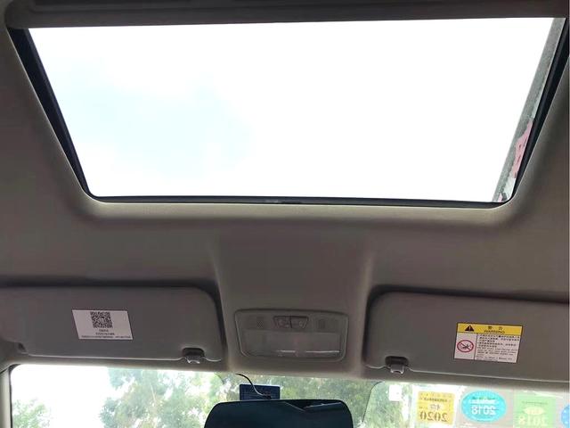 Forthing SX6 2017 изображение автомобиля #6