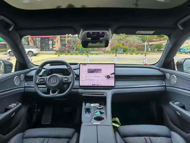 极氪 极氪001 2026 汽车图片 #6