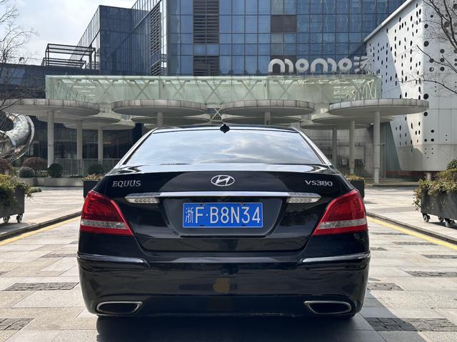 Hyundai Equus 2012 изображение автомобиля #6