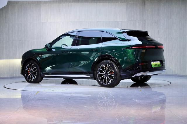 极氪 极氪7X 2024 汽车图片 #6