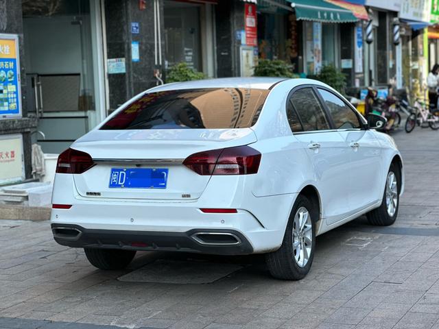 GEELY Emgrand 2020 car image #6