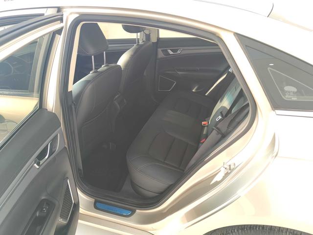 GEELY Emgrand GL 2019 car image #6