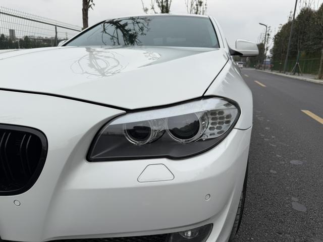 BMW 5 Series 2012 car image #6