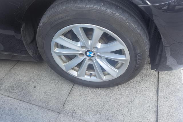 BMW 5 Series 2016 car image #6