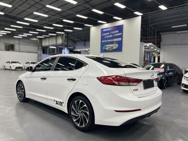 Hyundai Elantra AD 2019 immagine di auto #6