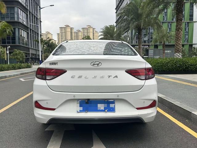 Hyundai Elantra HD 2019 car image #6