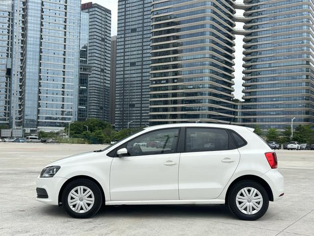 Volkswagen Polo 2018 car image #6