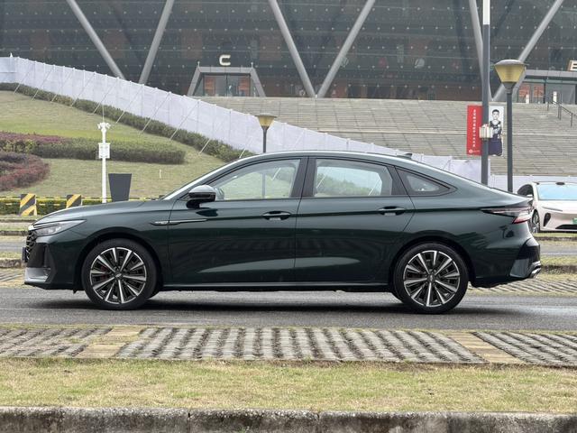 Chery Arrizo 8 2023 صورة سيارة #6