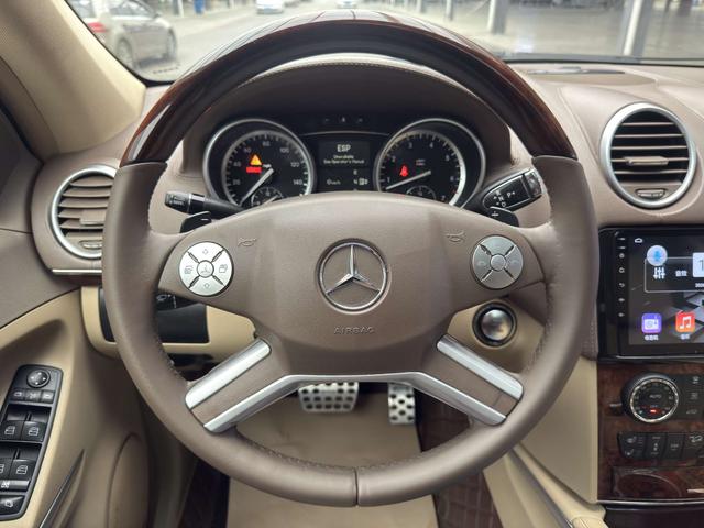 Mercedes-Benz 2011 #6 Mercedes-Benz 2011 car image #6