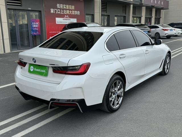 BMW i3 2023 immagine di auto #6