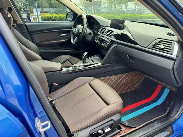 BMW 3 Series 2018 #6 BMW 3 Series 2018 car image #6