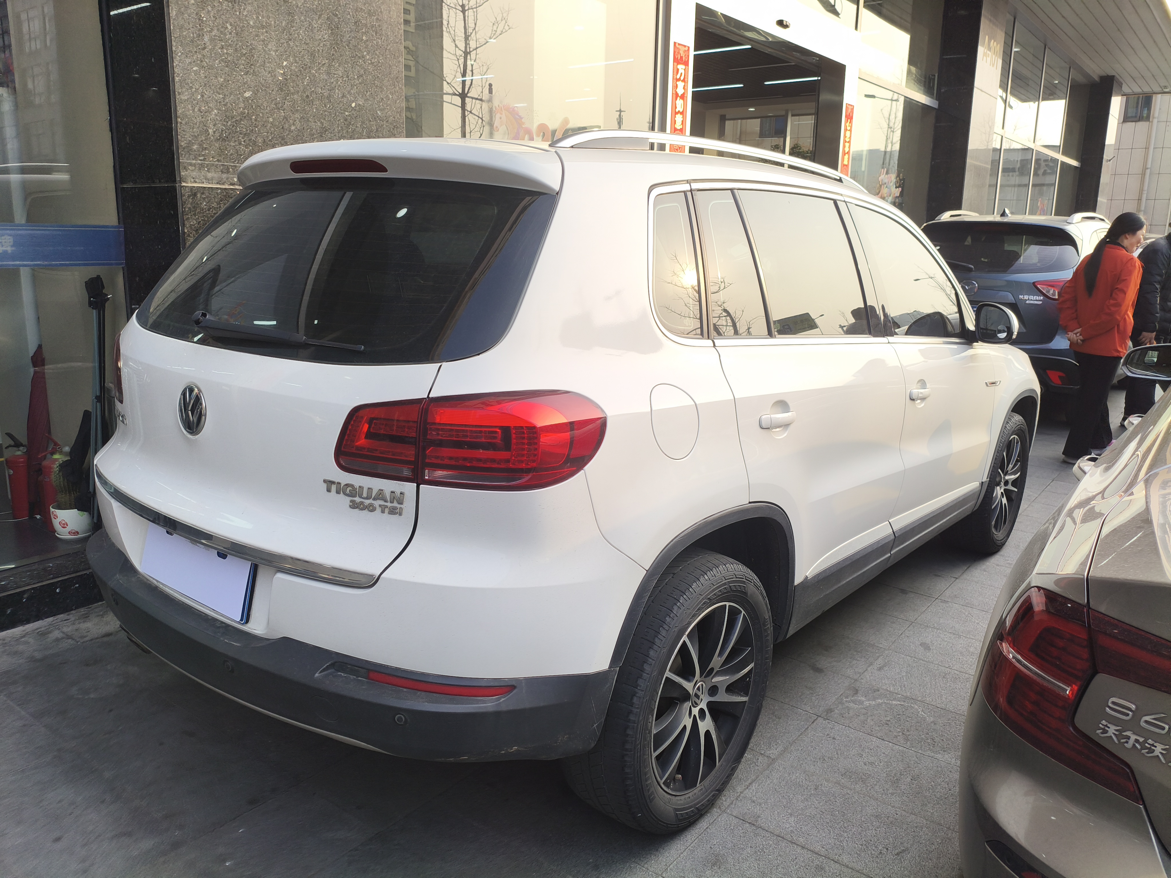 Volkswagen Tiguan 2016 car image #6