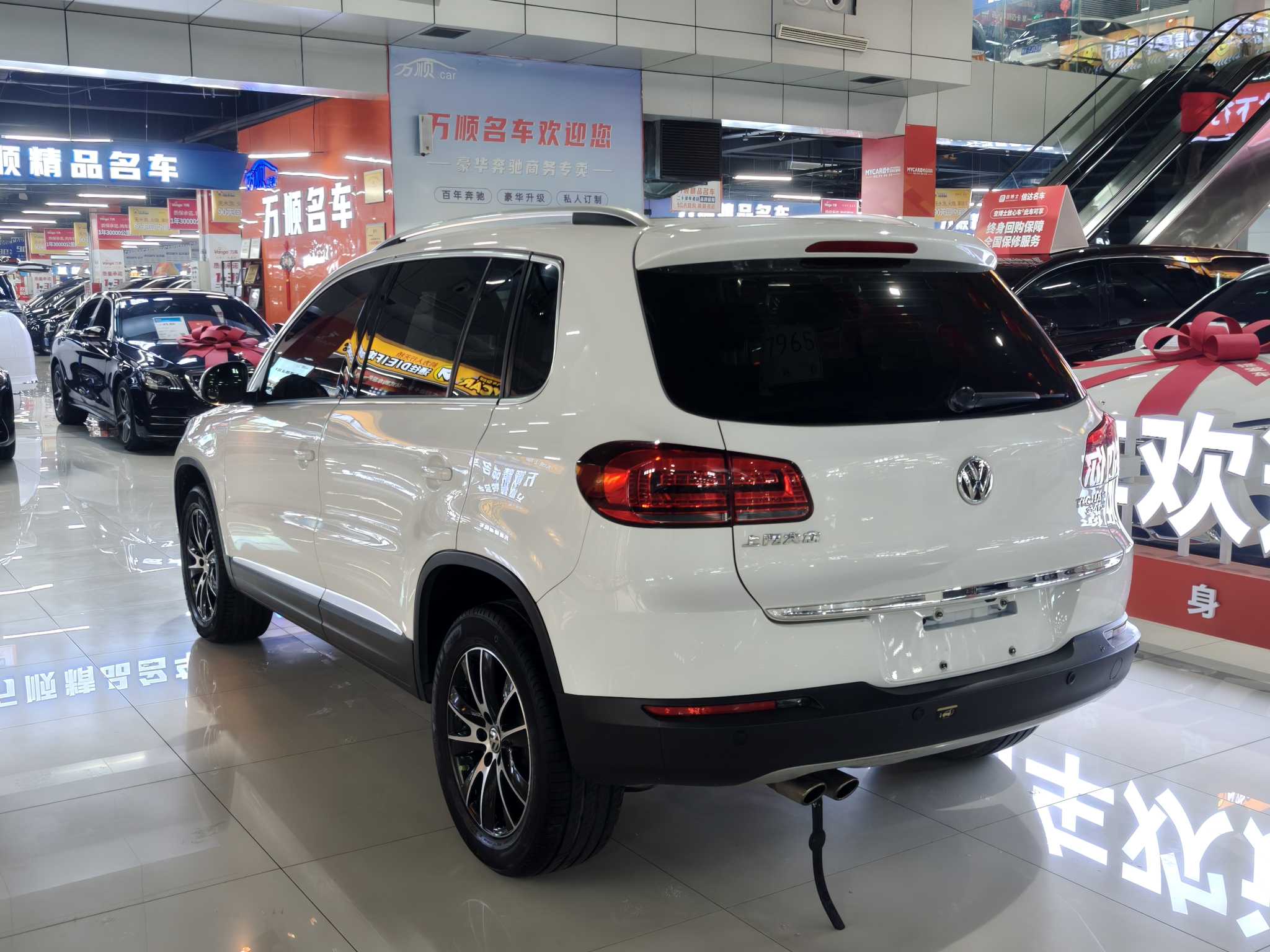 Volkswagen Tiguan 2016 car image #6