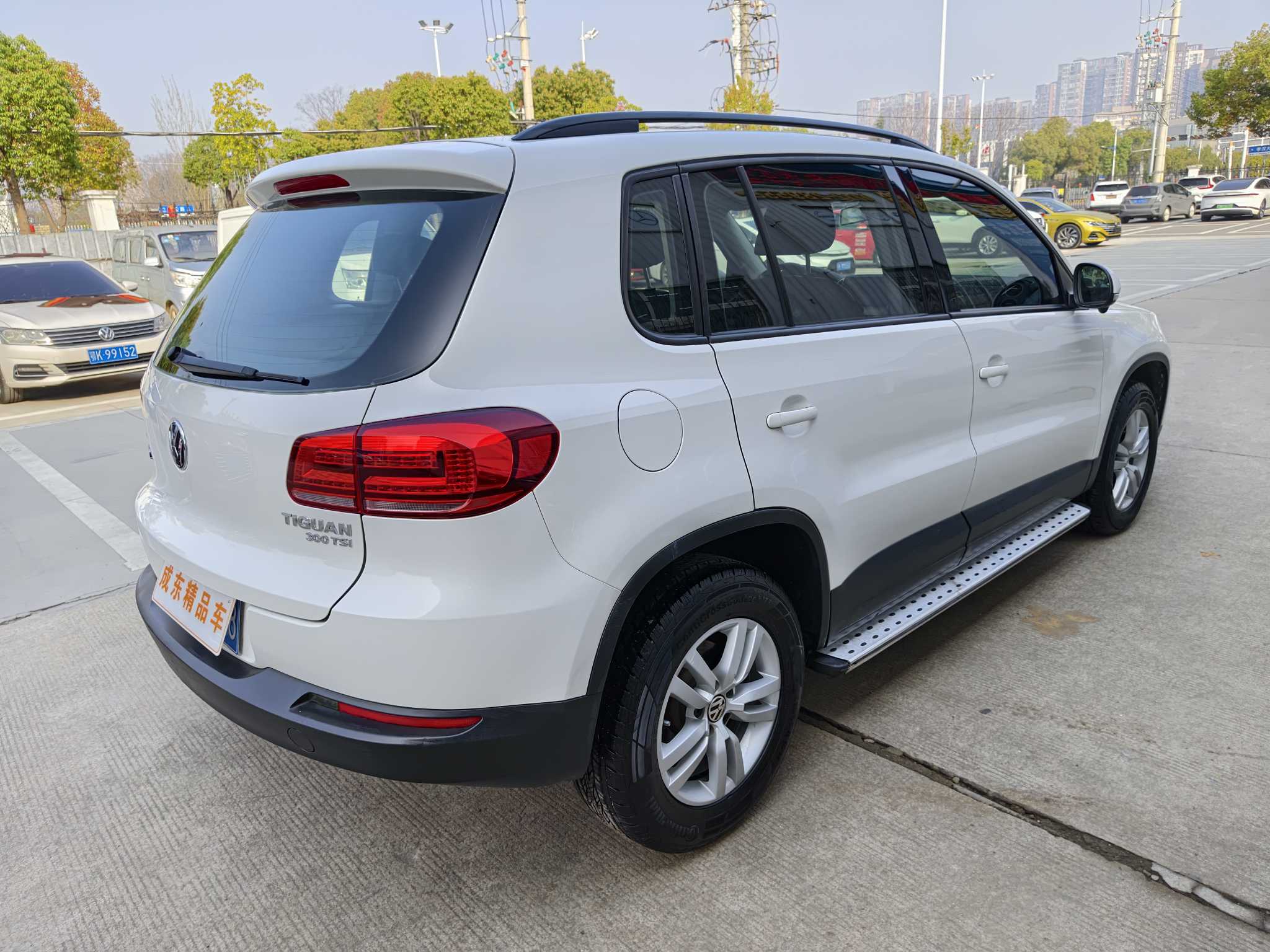Volkswagen Tiguan 2017 car image #6