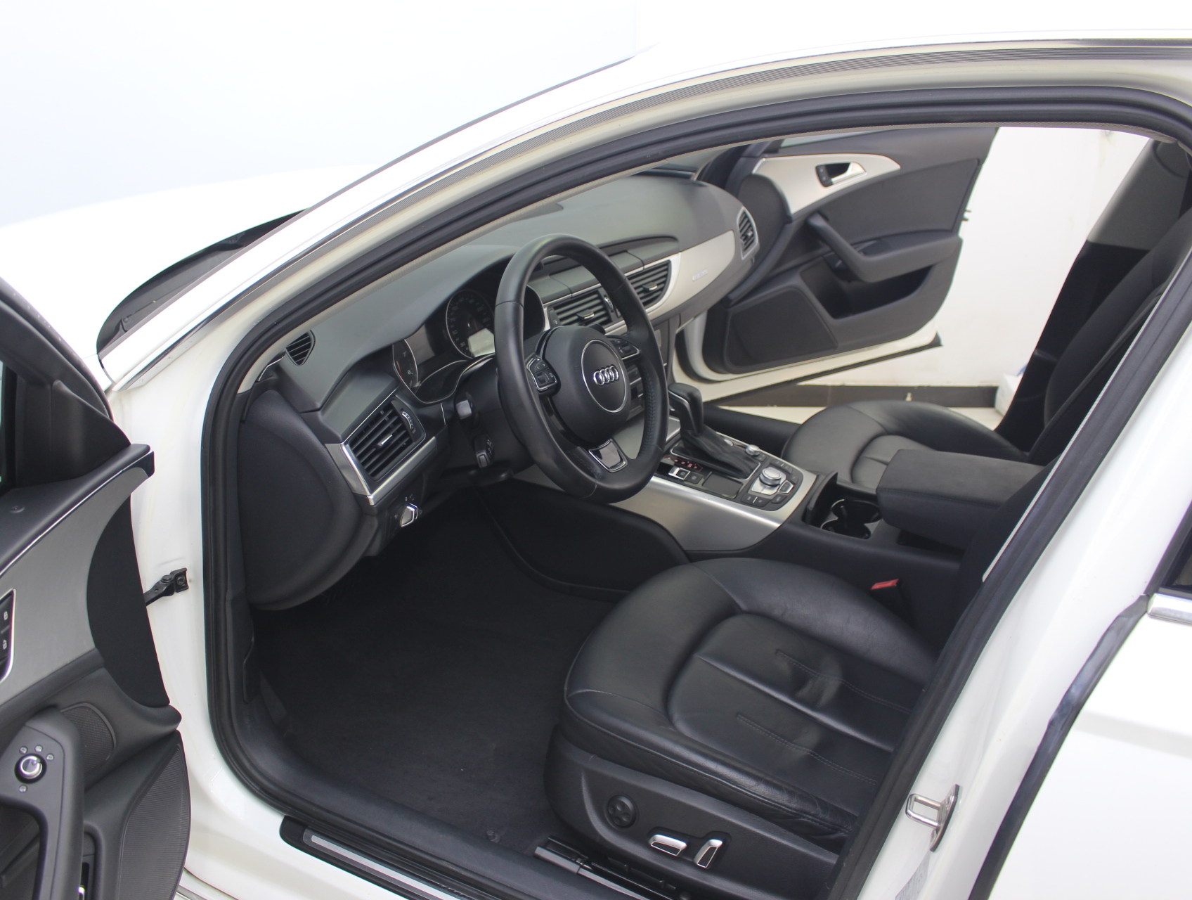 Audi A6L 2016 car image #6