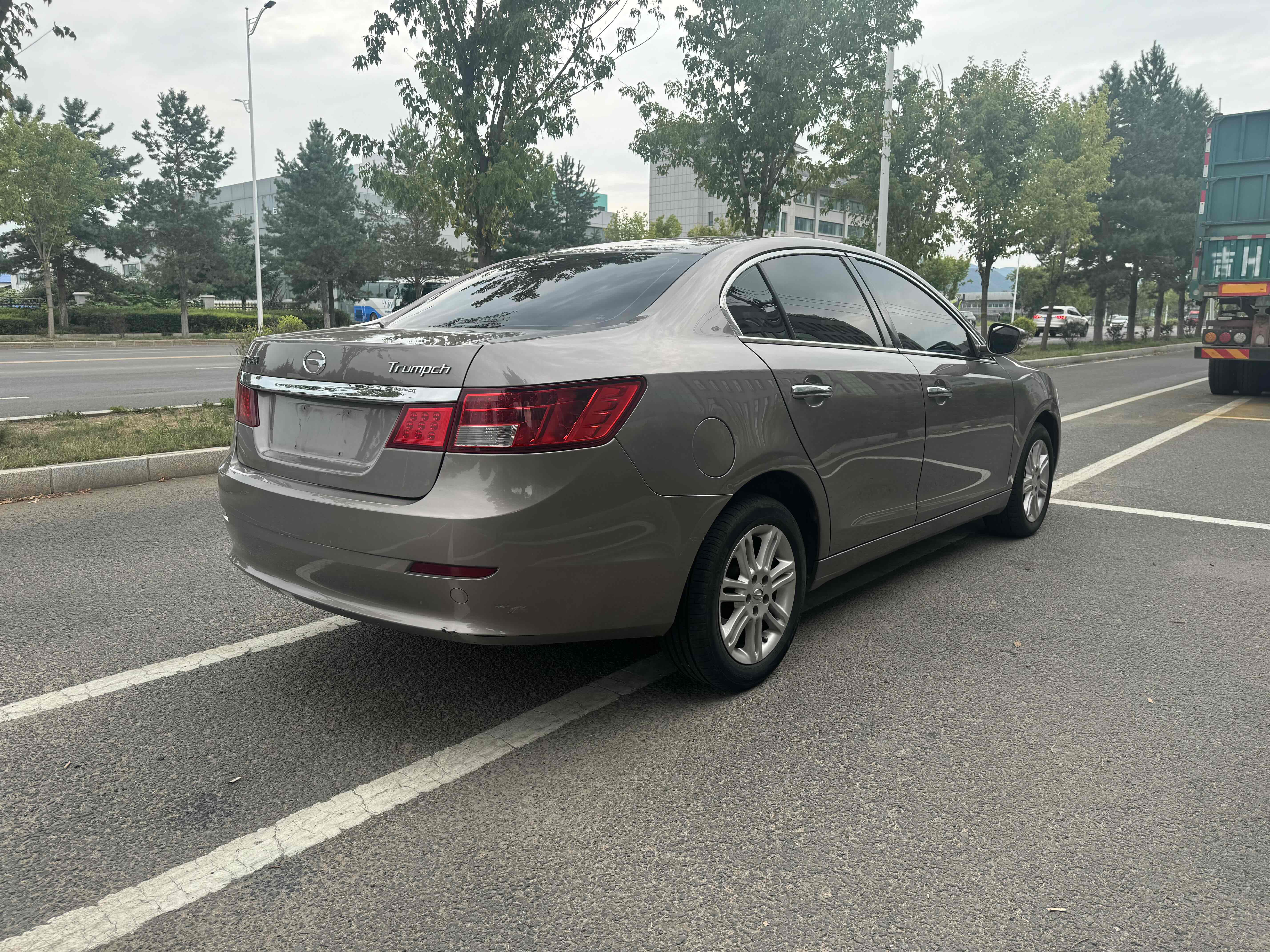 GAC Trumpchi GA5 2012 car image #6