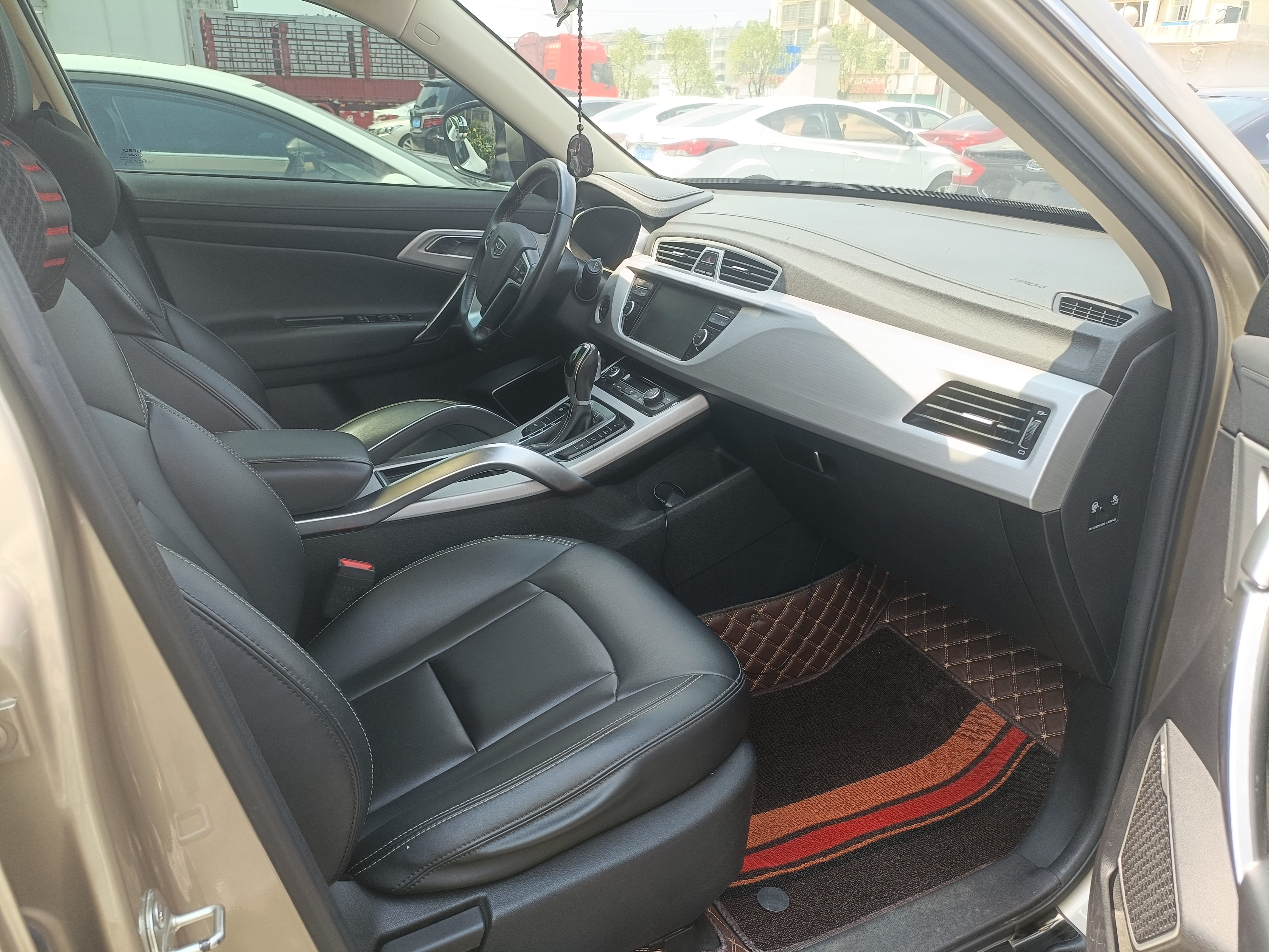 GEELY 2018 #6 GEELY 2018 car image #6