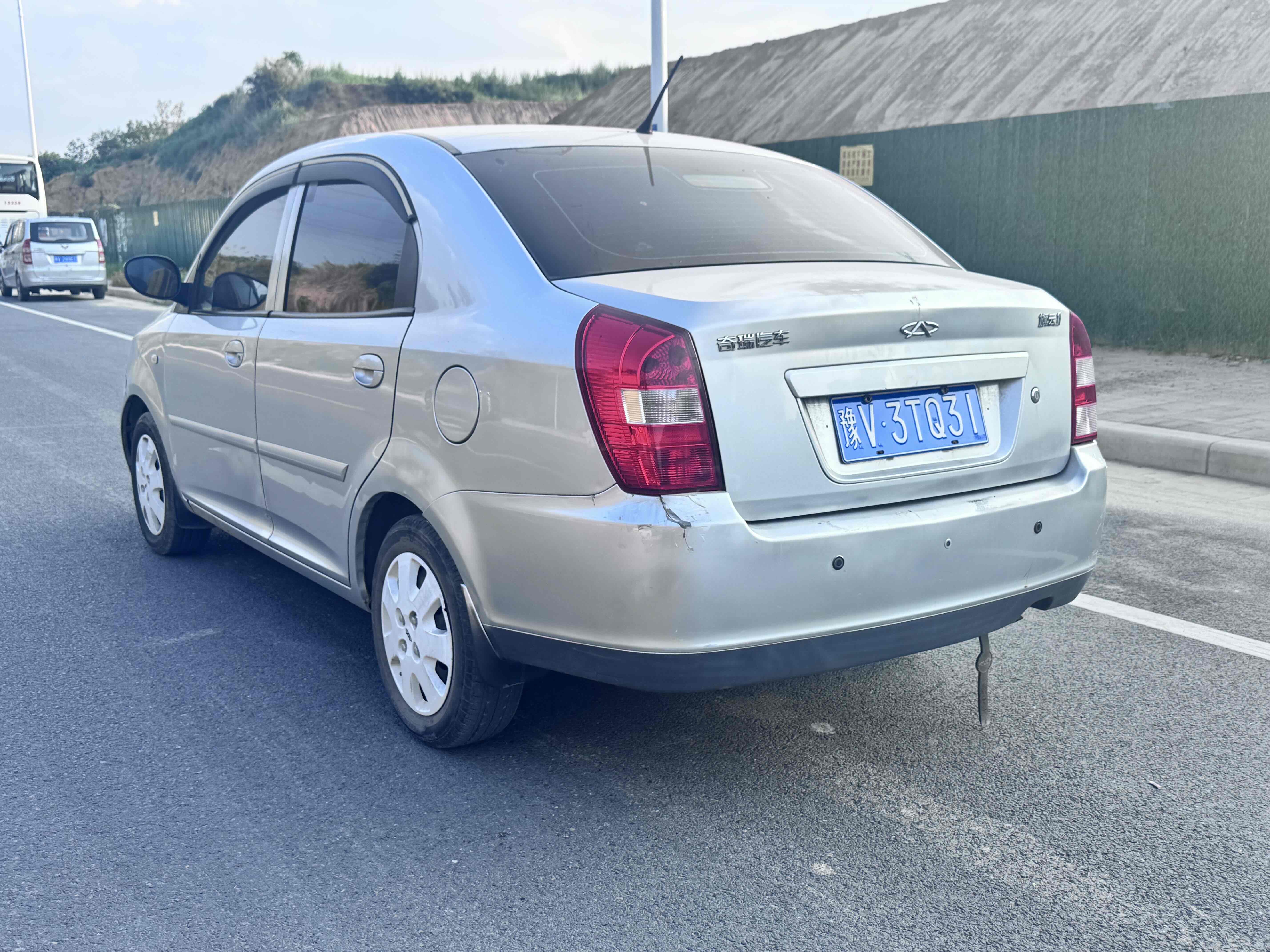 Chery Cowin 2013 car image #6