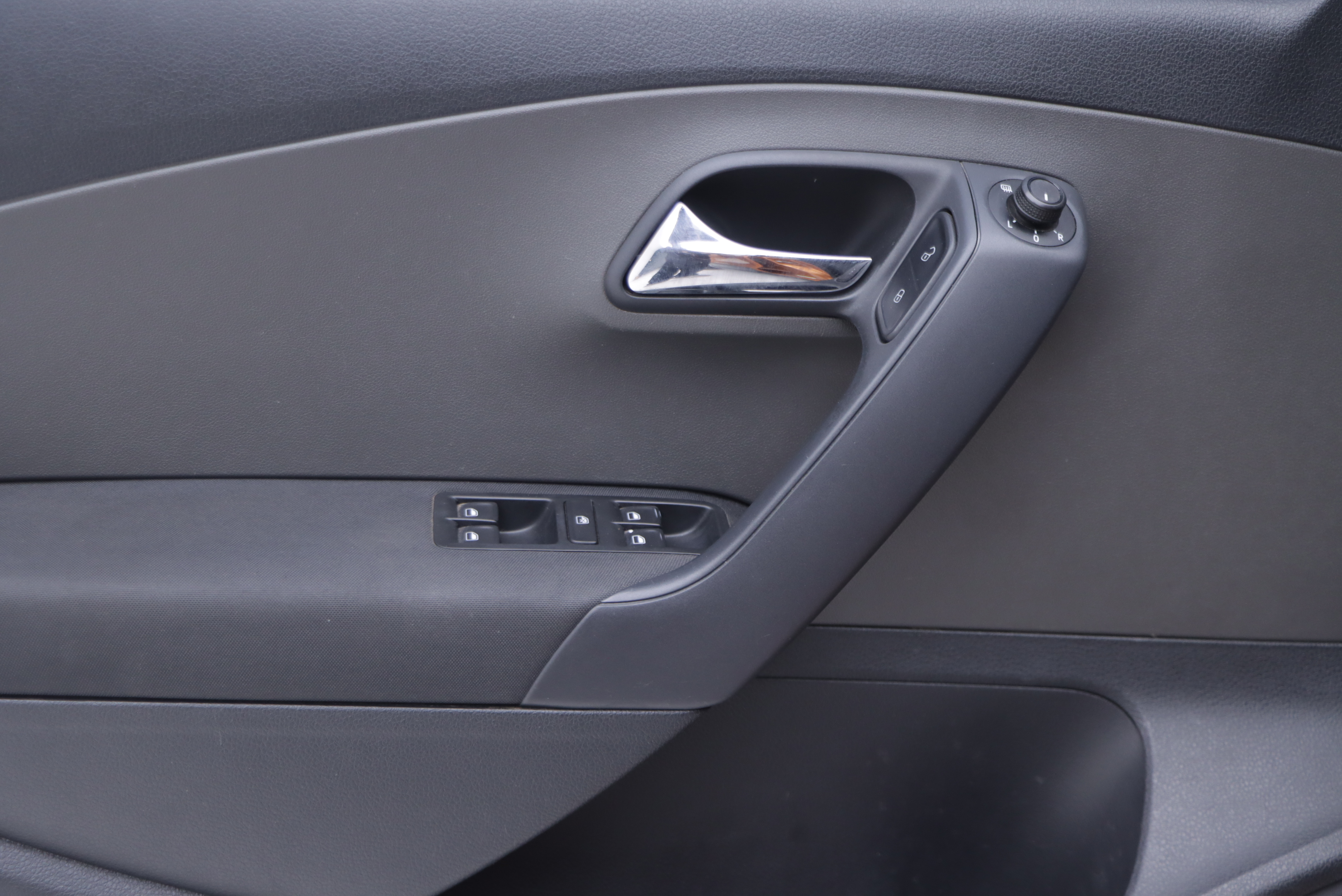 Volkswagen Polo 2016 immagine di auto #6