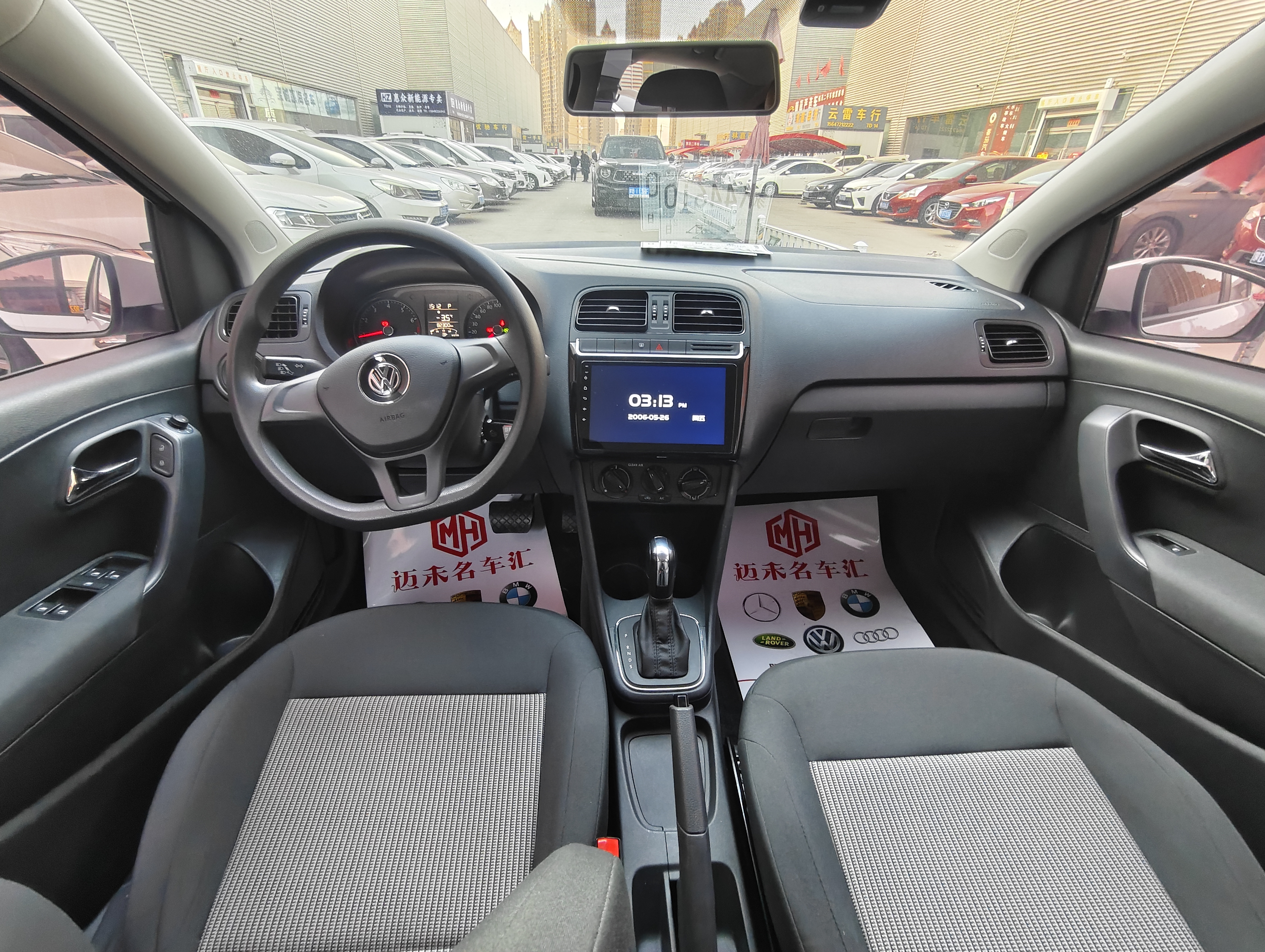 Volkswagen Polo 2017 car image #6