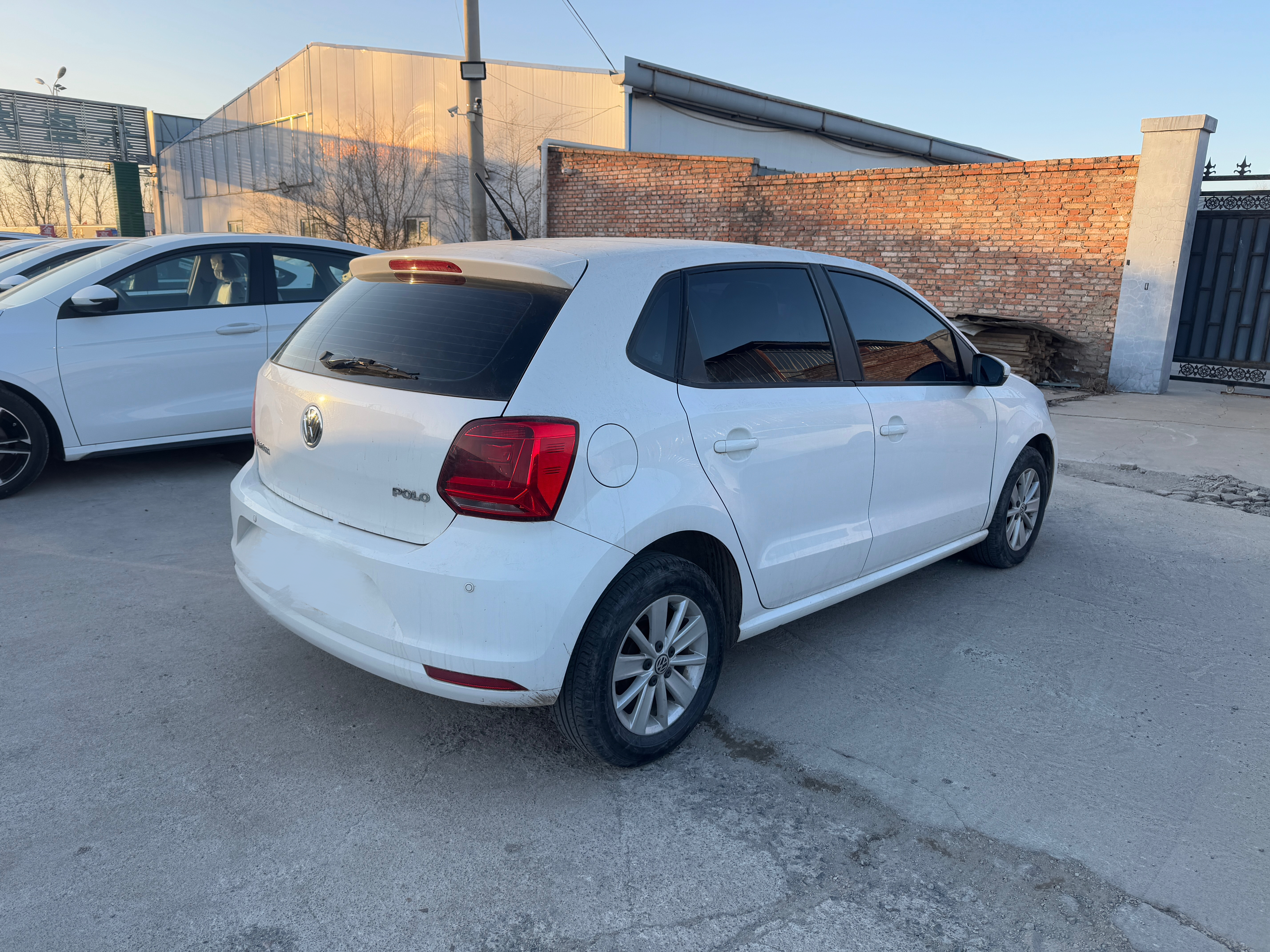 Volkswagen Polo 2016 car image #6