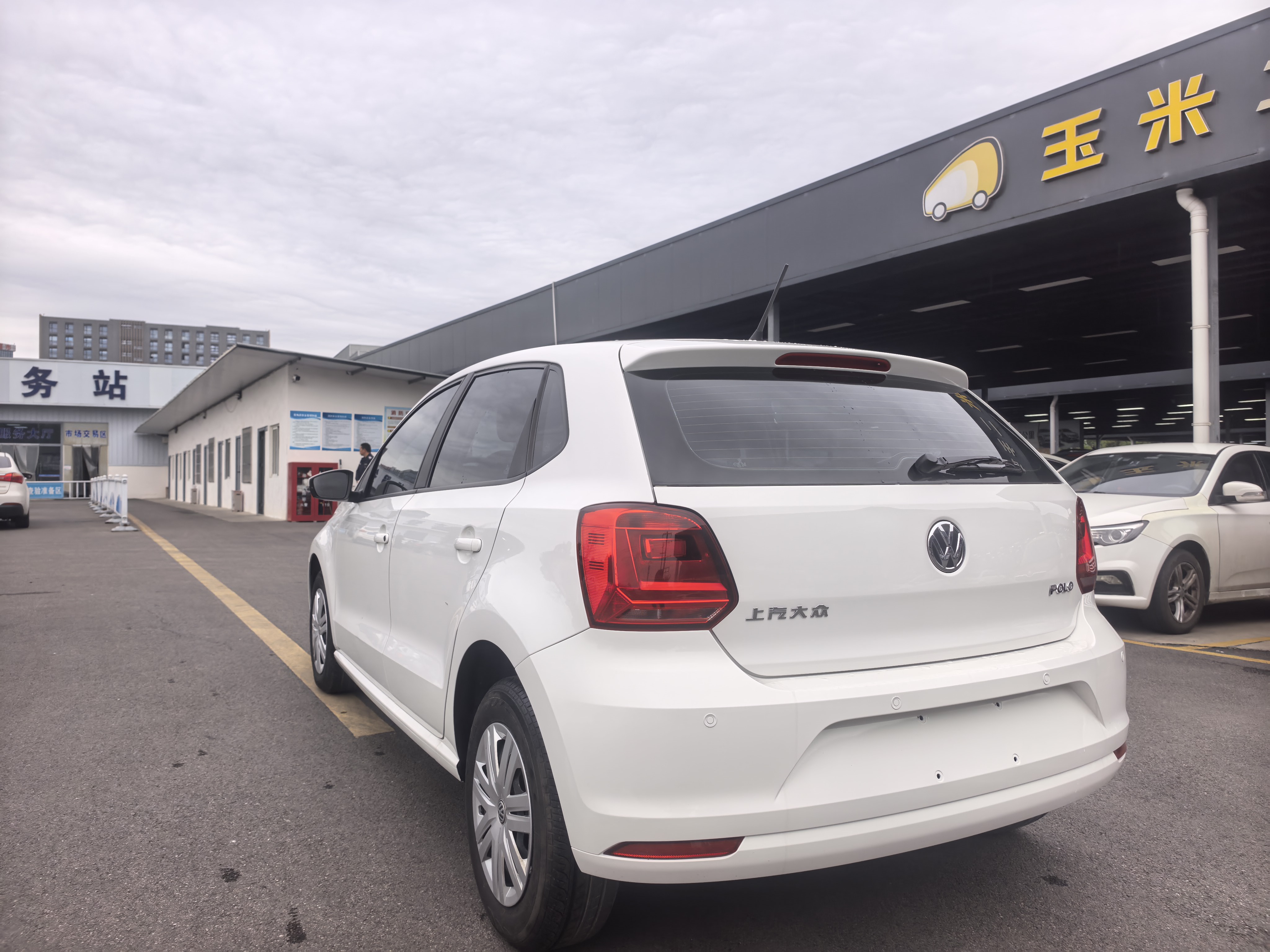 Polo 2018 car image #6
