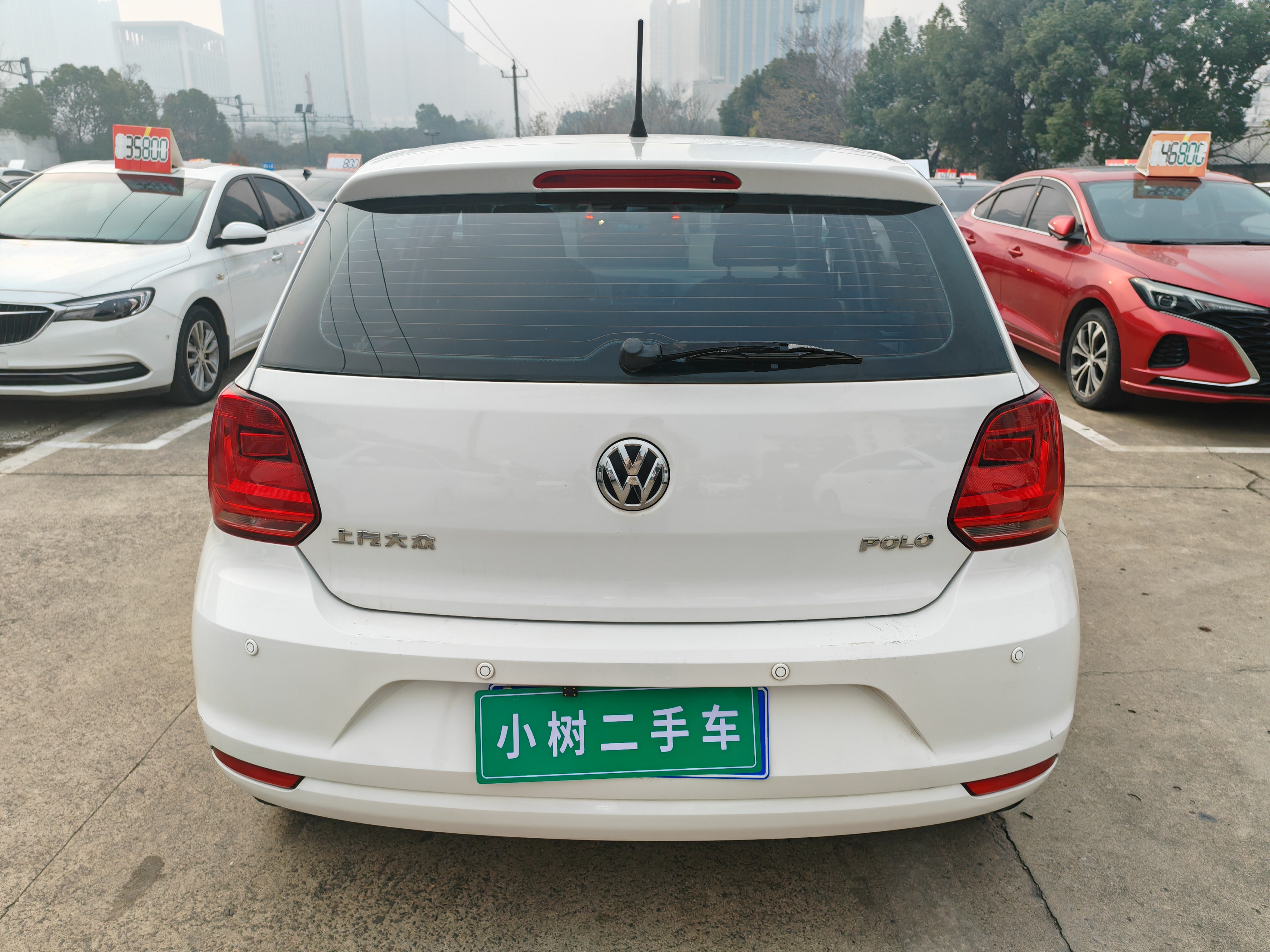 Volkswagen Polo 2016 car image #6