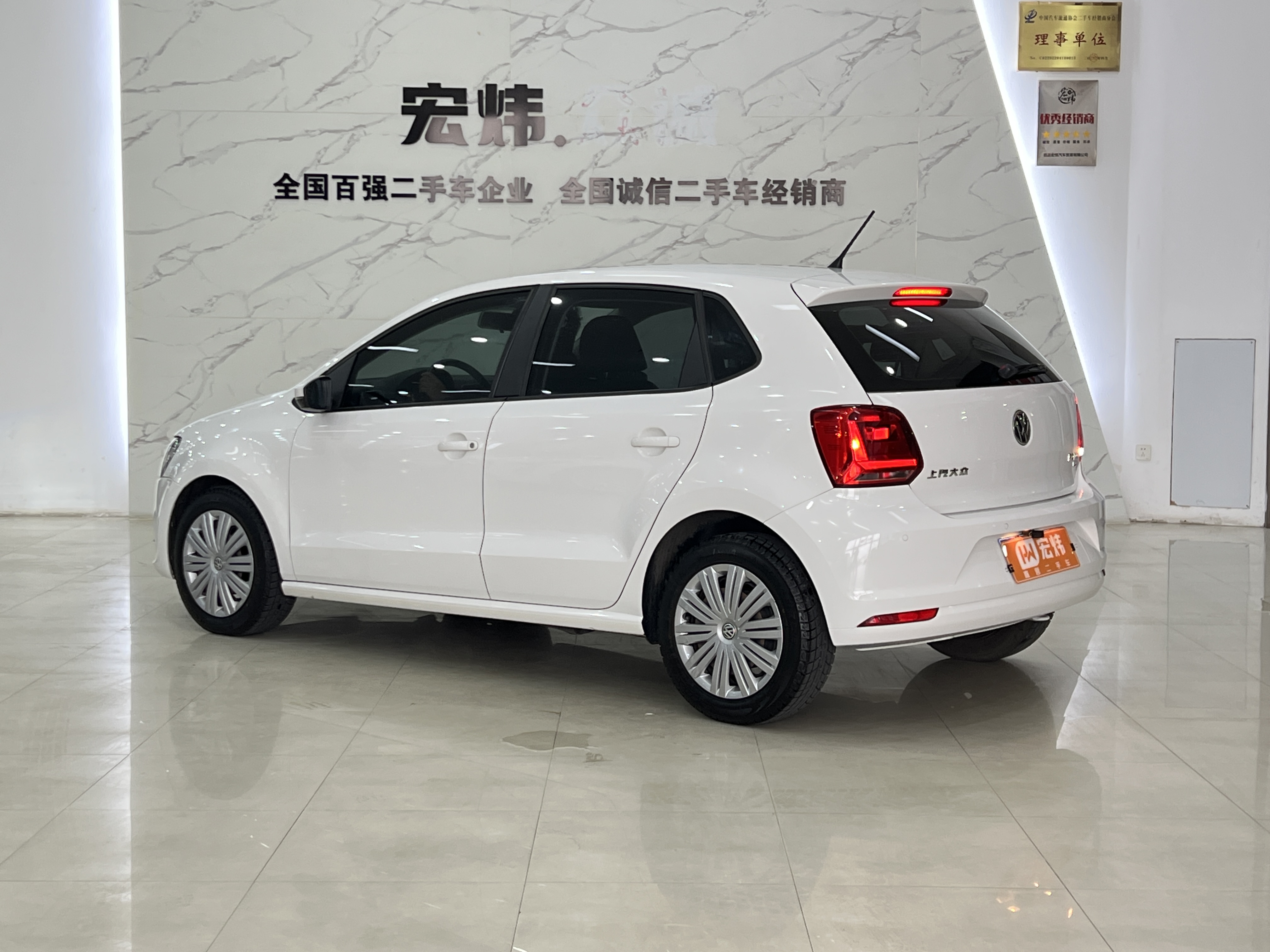 Polo 2017 car image #6