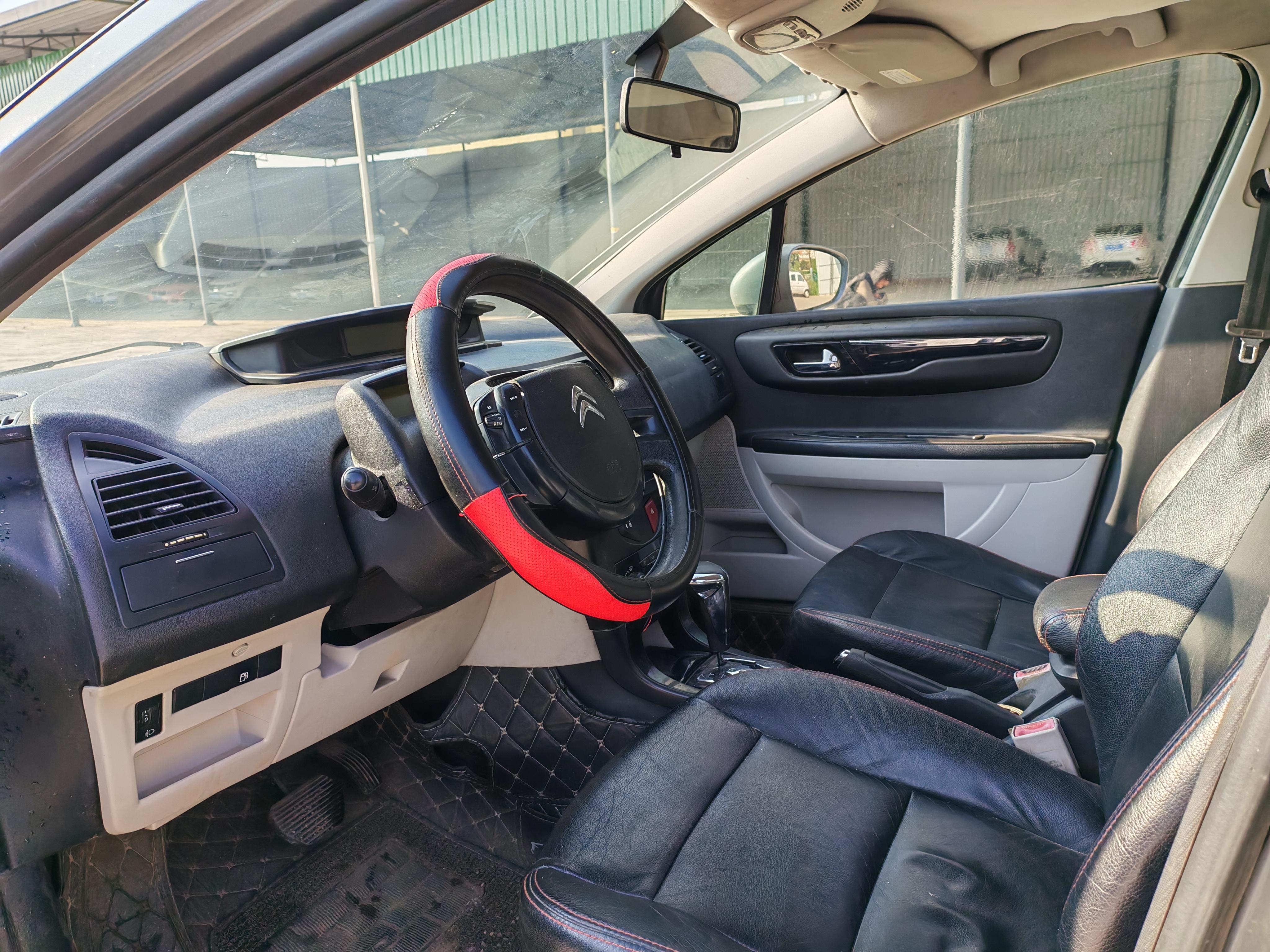 Citroen C-Quatre 2012 car image #6