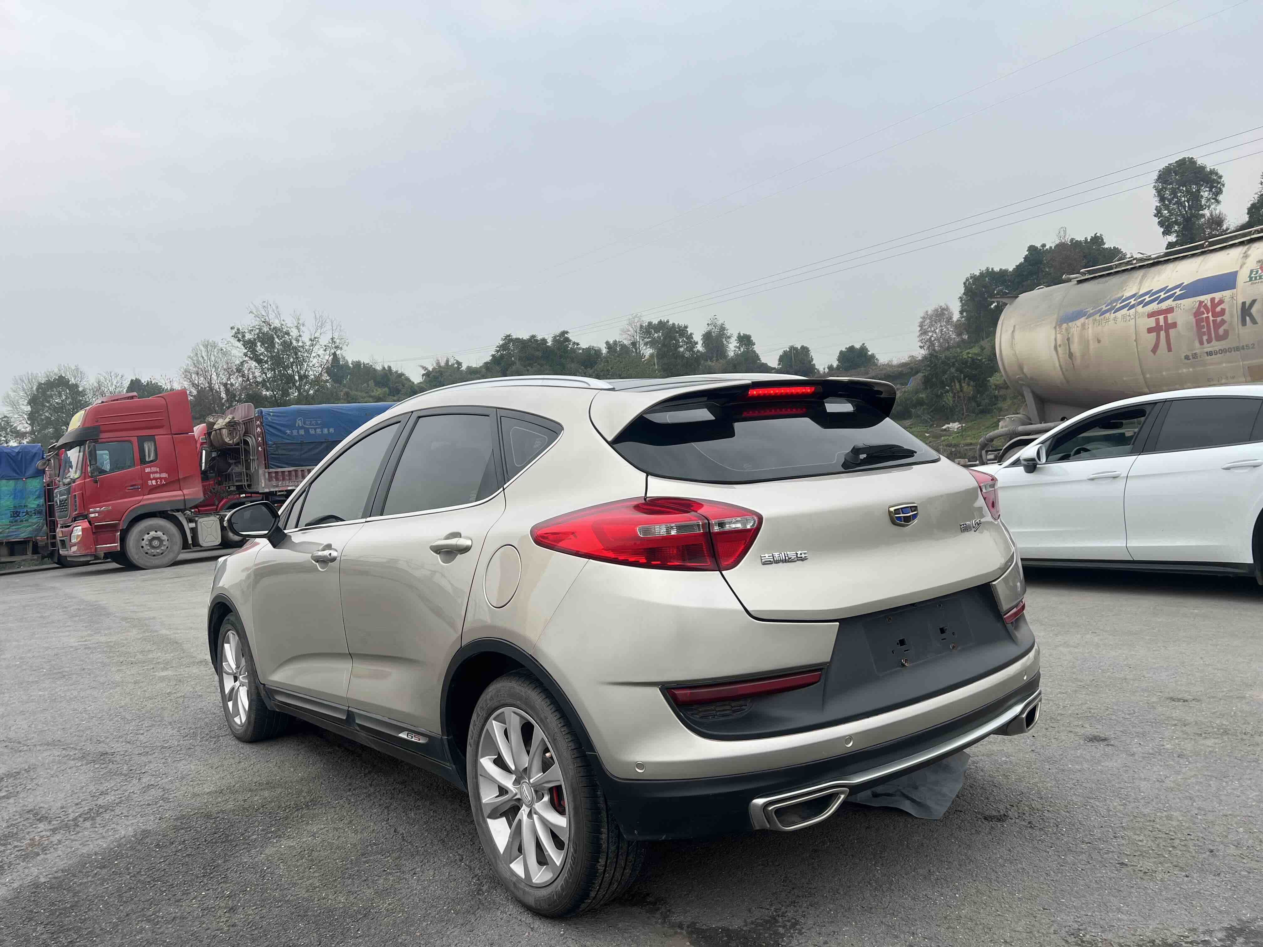 GEELY Emgrand GS 2018 car image #6
