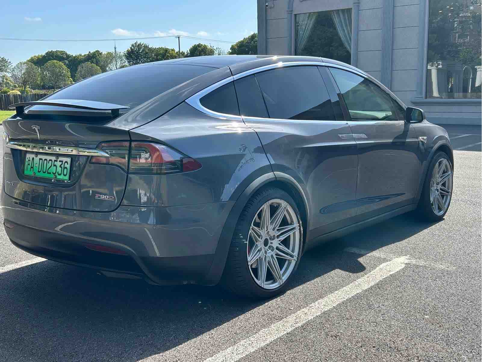 Tesla Model X 2017 #6 Tesla Model X 2017 car image #6