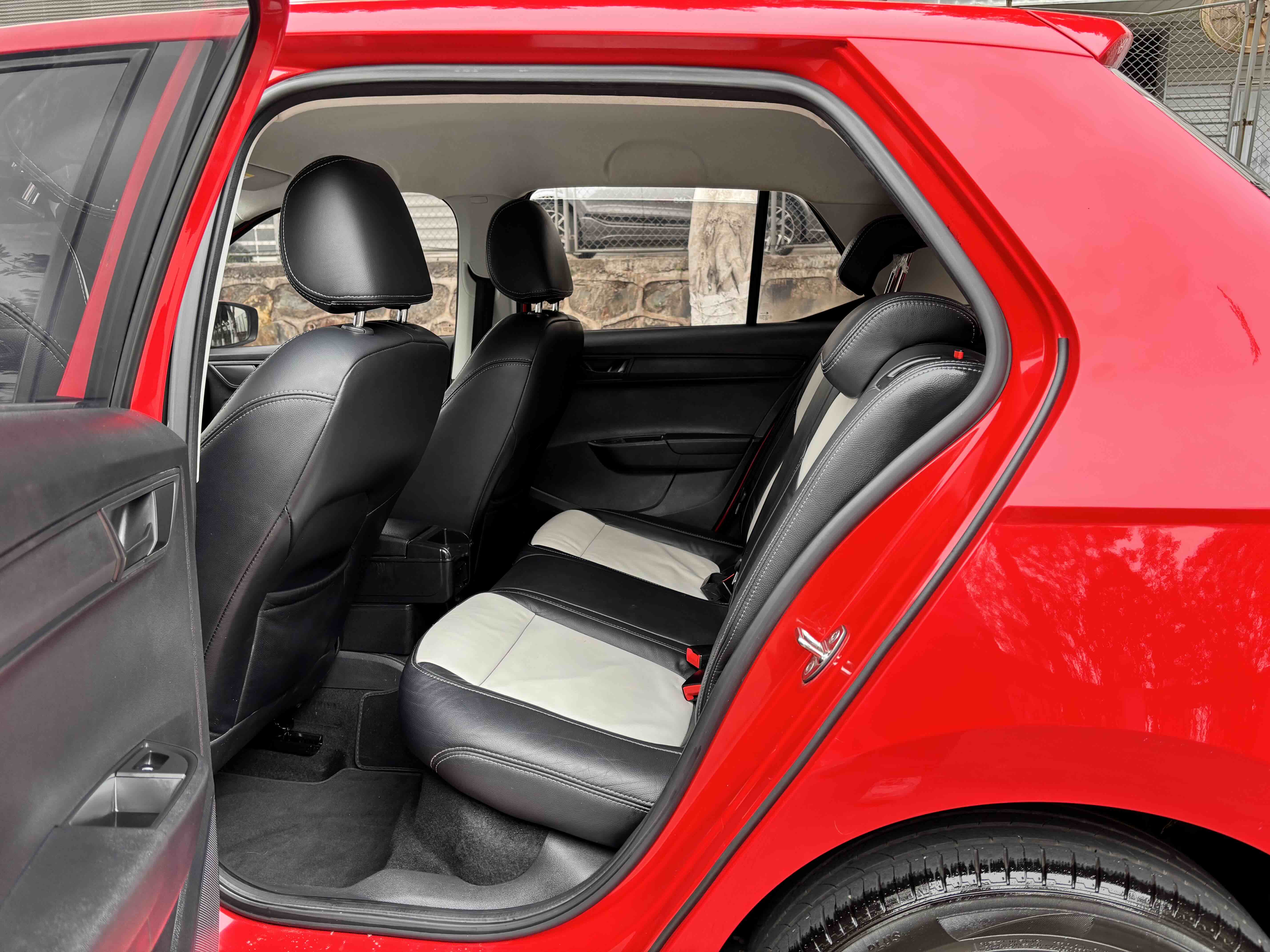 Skoda Fabia 2016 #6 Skoda Fabia 2016 car image #6