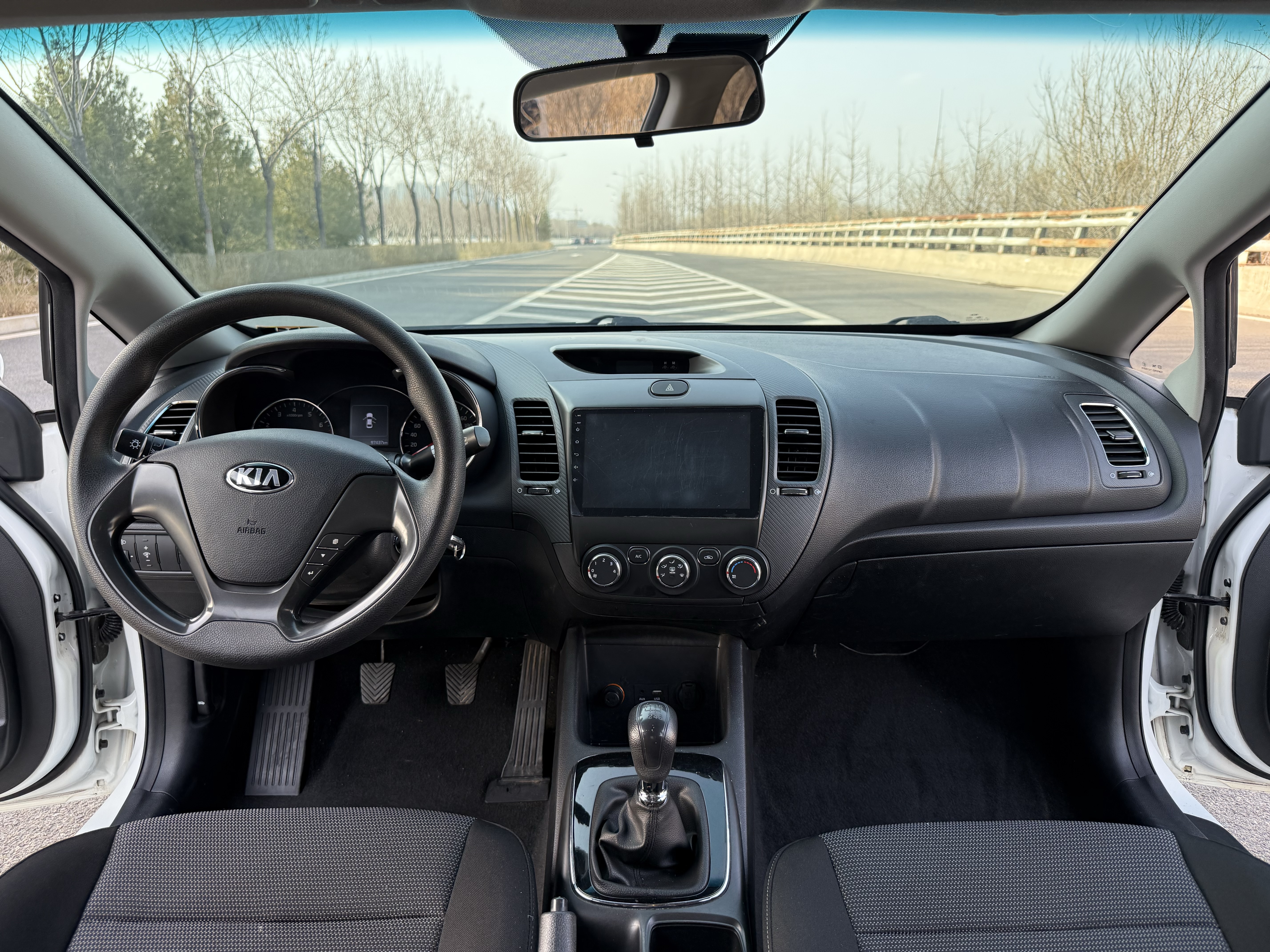 起亚 起亚K3 2017 汽车图片 #6