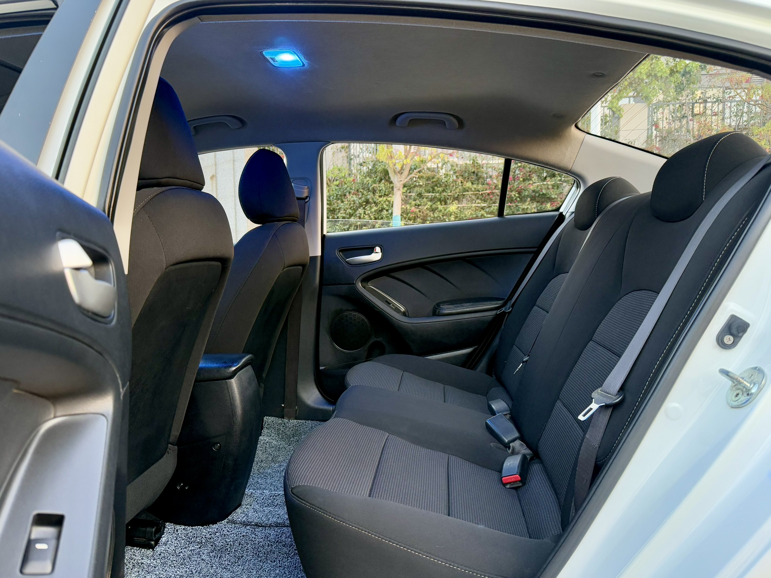 起亚 起亚K3 2016 汽车图片 #6