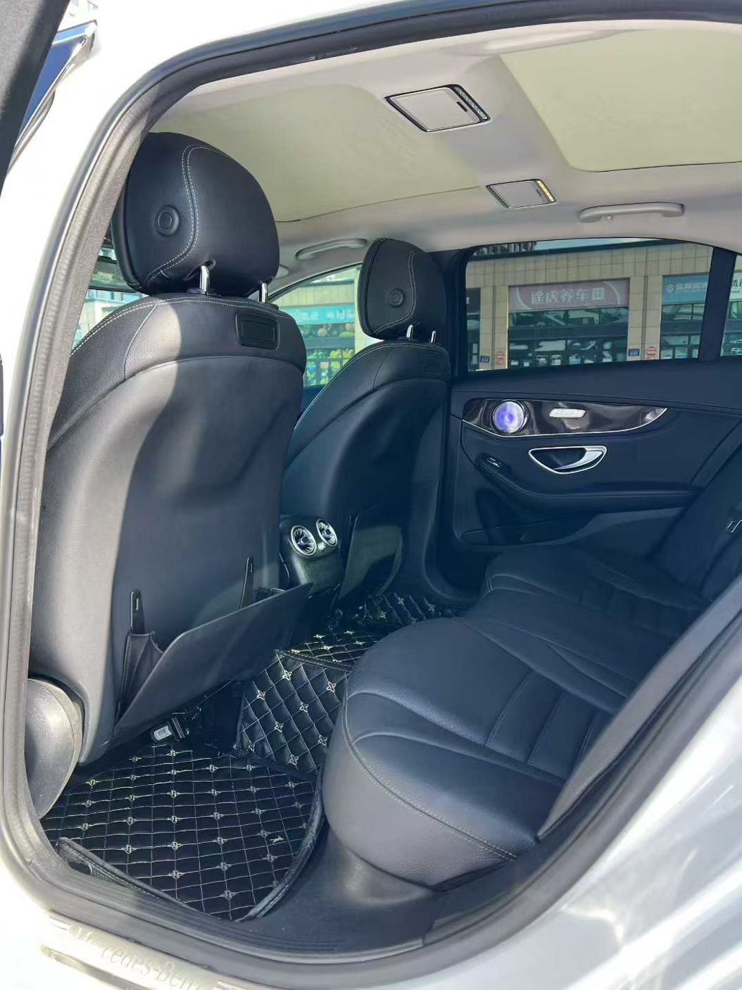 Mercedes-Benz C Class 2017 car image #6