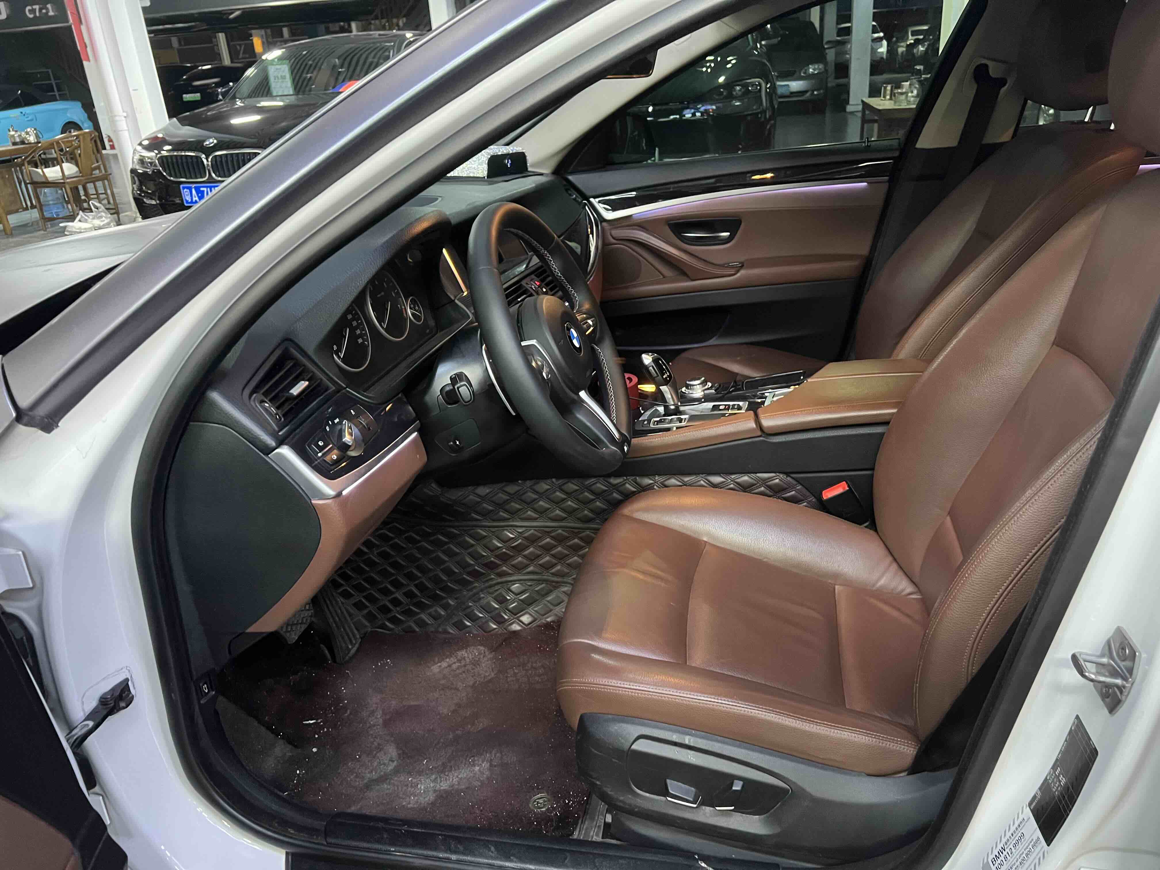 BMW 5 Series 2017 #6 BMW 5 Series 2017 car image #6