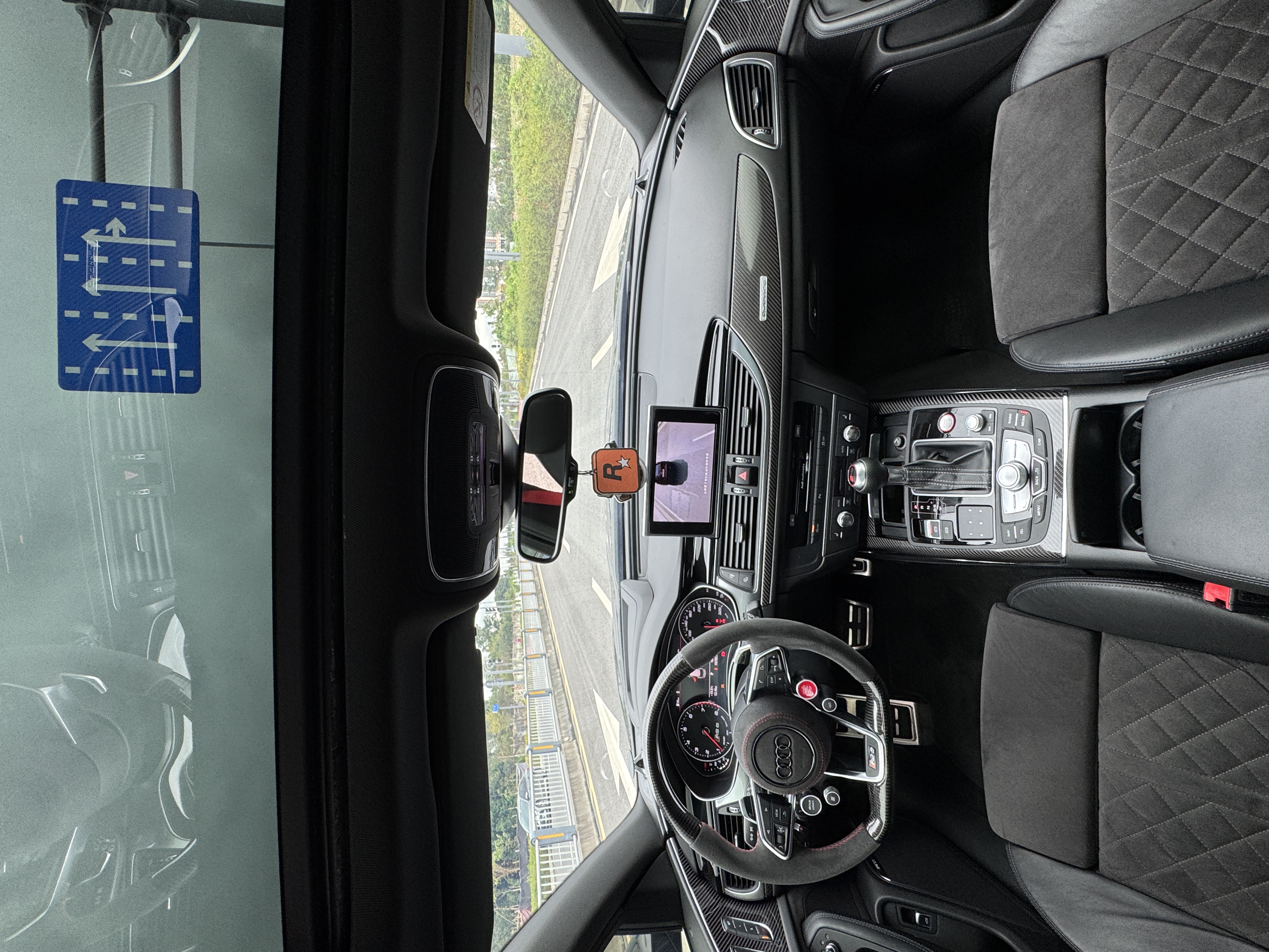 Audi RS 6 2017 immagine di auto #6